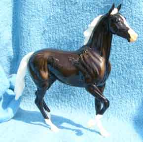 Model Horse Manufacturers: Breyer Traditional Series: Lonesome Glory